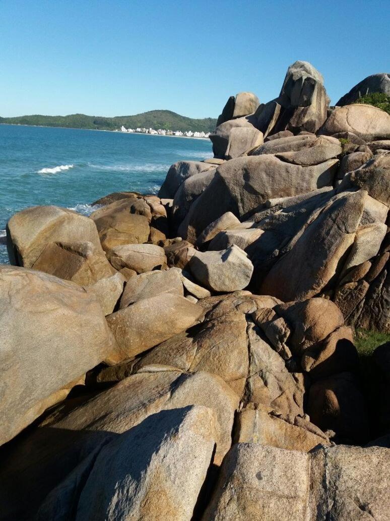 Apartamento Praia Palmas Governador Celso Ramos Dış mekan fotoğraf